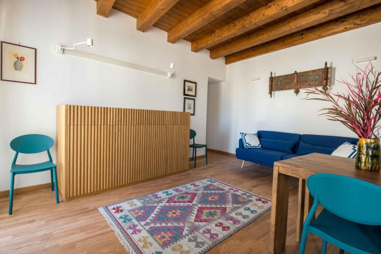 Cassaro Apartment Con Terrazza By Wonderful Italy ปาแลร์โม ภายนอก รูปภาพ